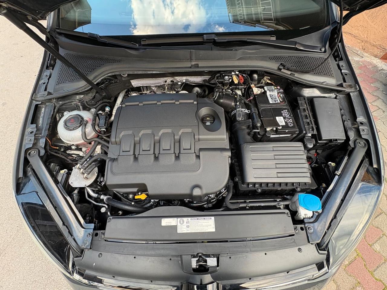 Volkswagen Golf 1.6 TDI 115 CV 5p. R-LINE BlueMotion Technology