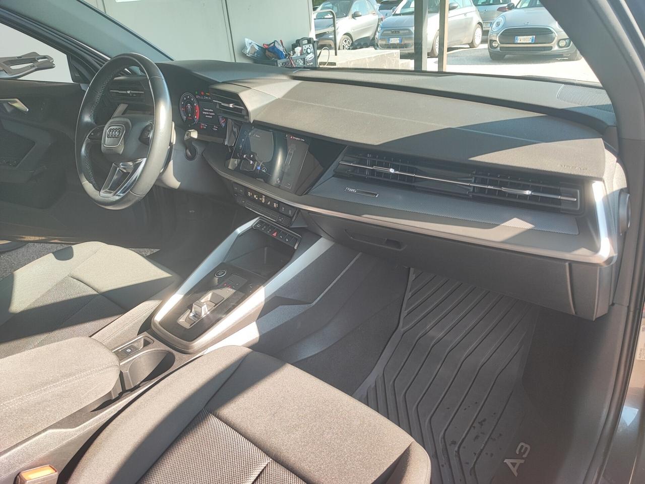 Audi A3 SPB 30 g-tron S tronic line edition