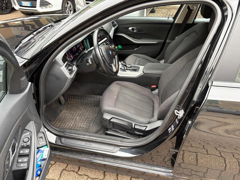 BMW Serie 3 Touring 318d Touring Business DIGITAL COCKPIT