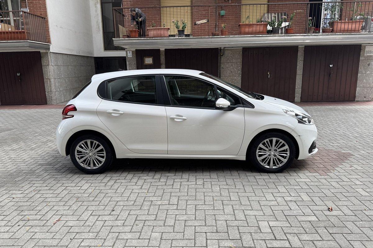PEUGEOT 208 1° serie PureTech 82 Stop&Start 5 porte Active