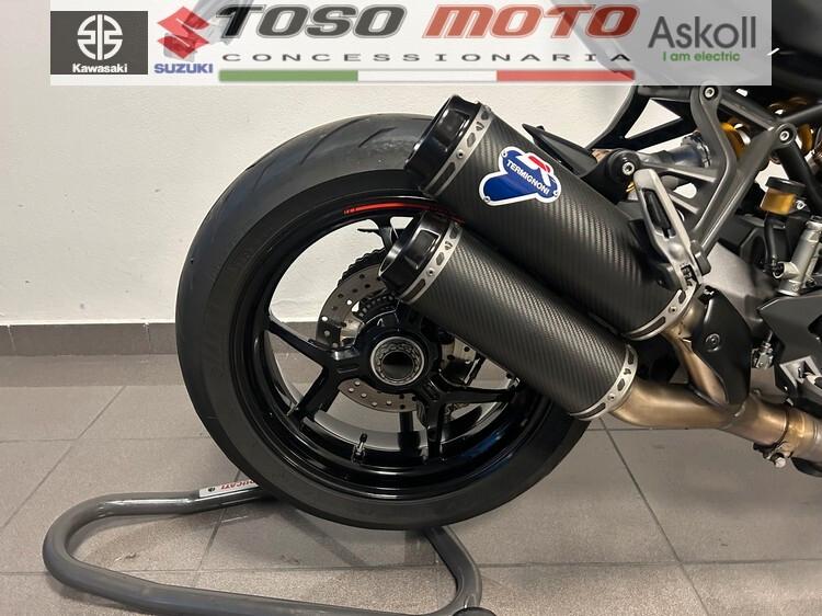 Ducati Monster 1200 S