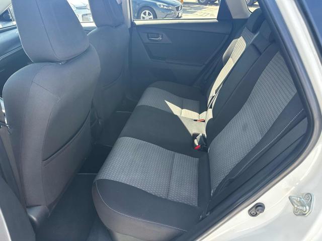 TOYOTA Auris Touring Sports 1.8 Hybrid Black Edition CVT