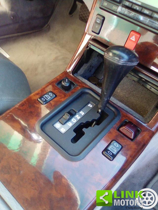 MERCEDES-BENZ SL 300 300 SL 24 cabrio anno 1989 ben tenuta