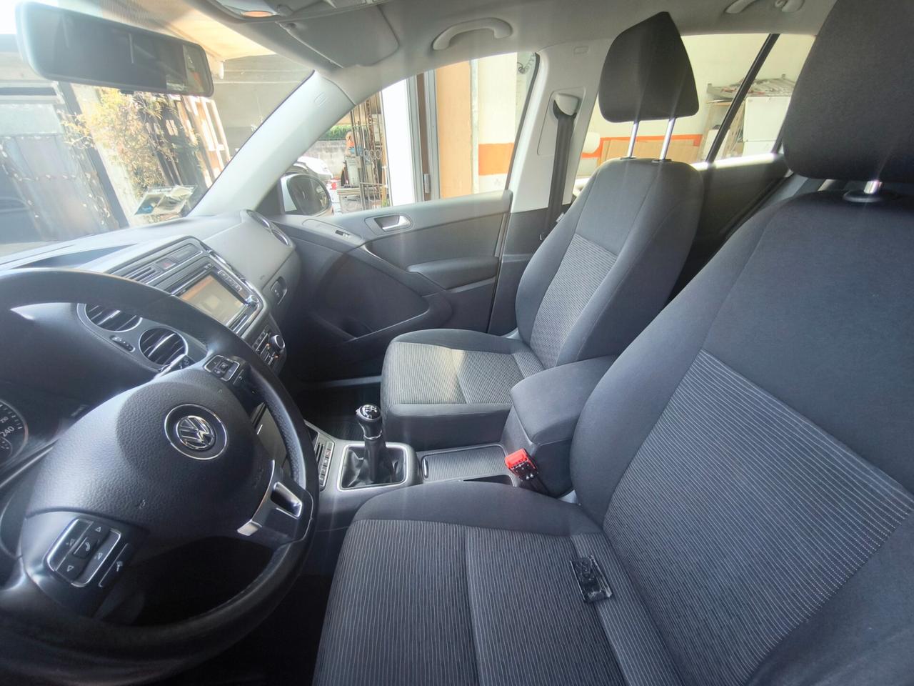 VOLKSWAGEN TIGUAN 1,4 TSI BENZINA 122 CV-OK NEOPATENTATI-GANCIO TRAINO