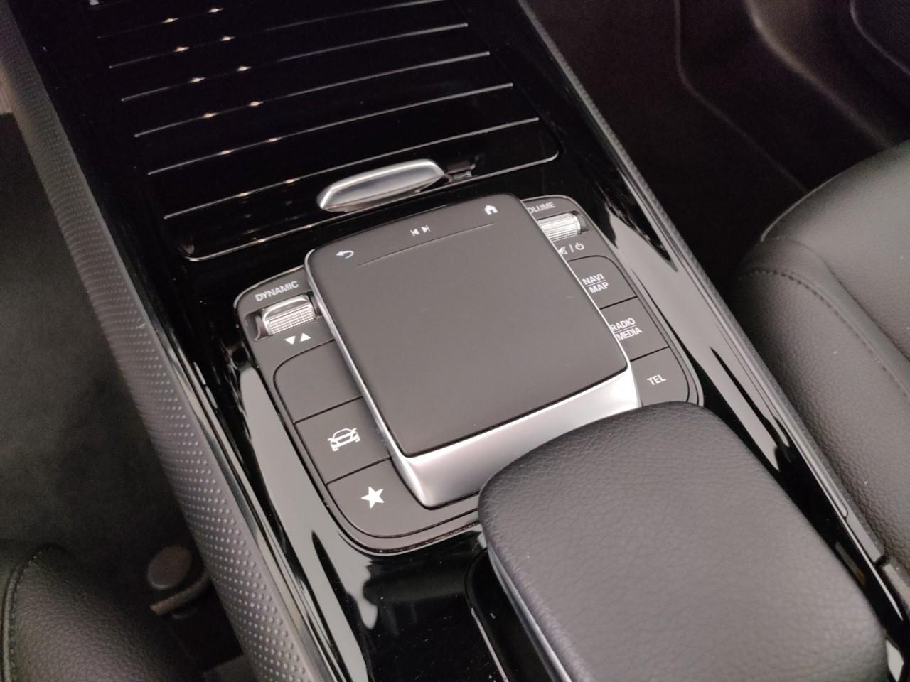 Mercedes-Benz GLA 200 d Sport auto