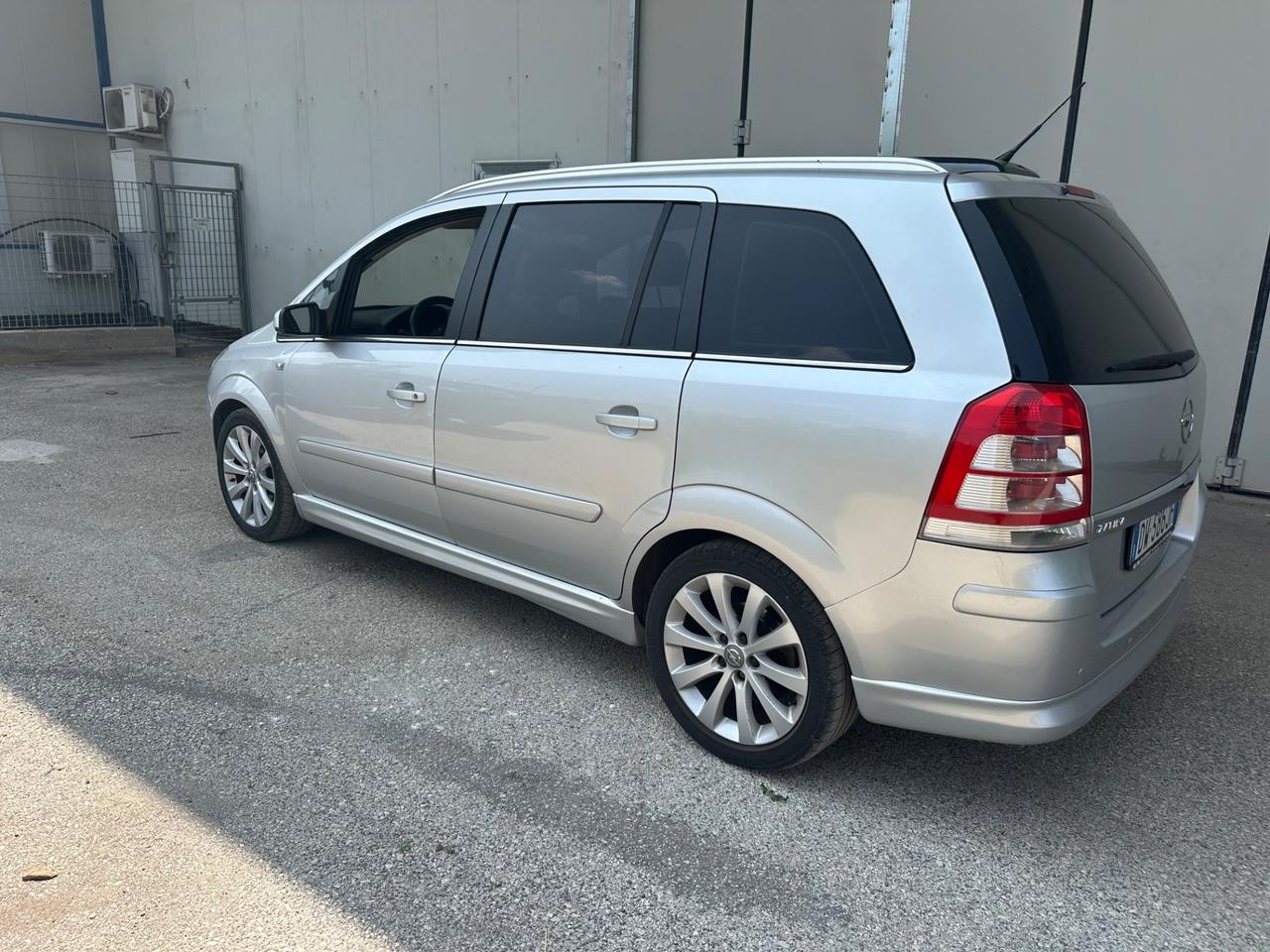 Opel Zafira 1.9 7 posti