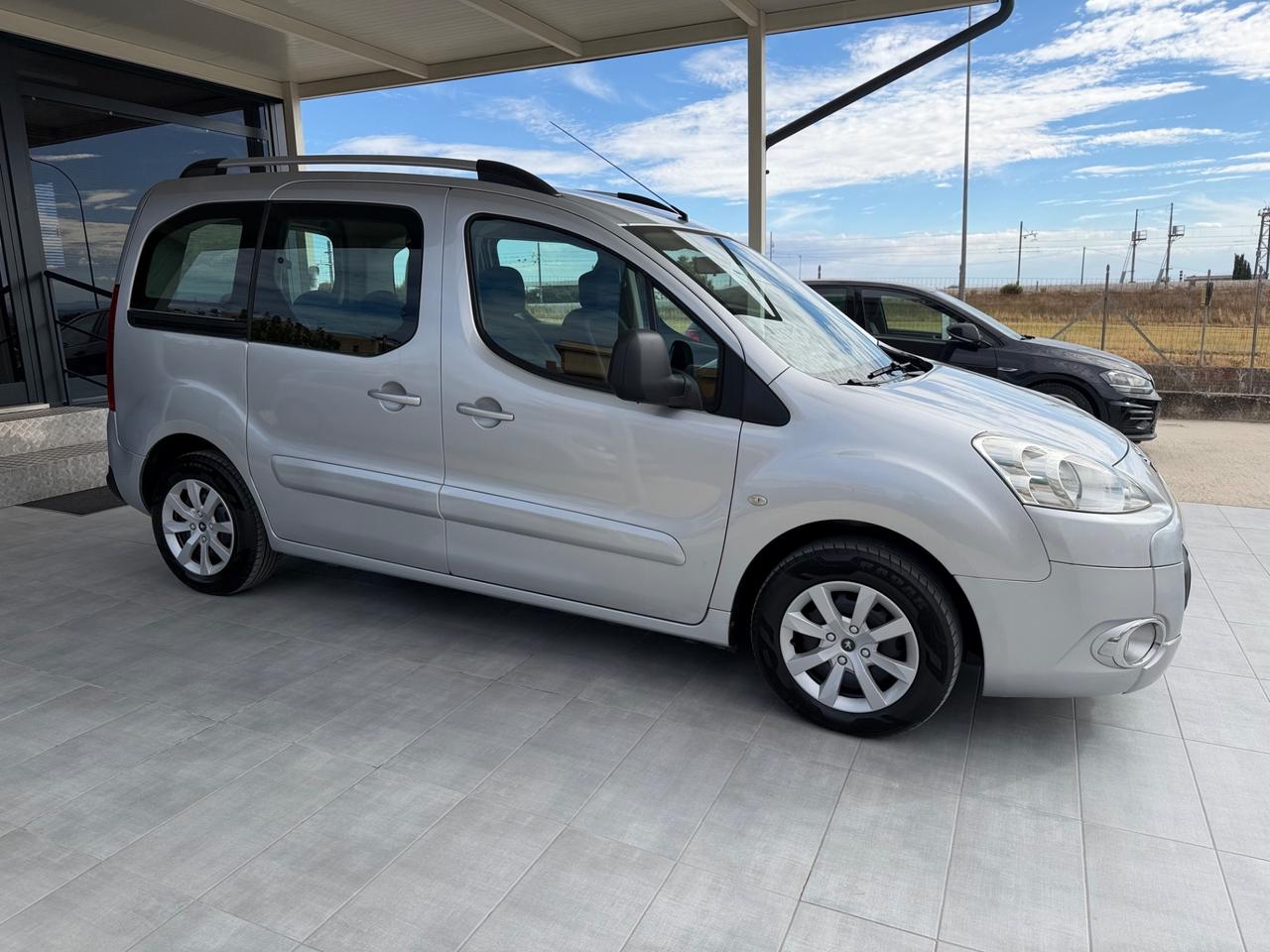 Peugeot Partner Tepee 1.6 HDi 92CV Outdoor