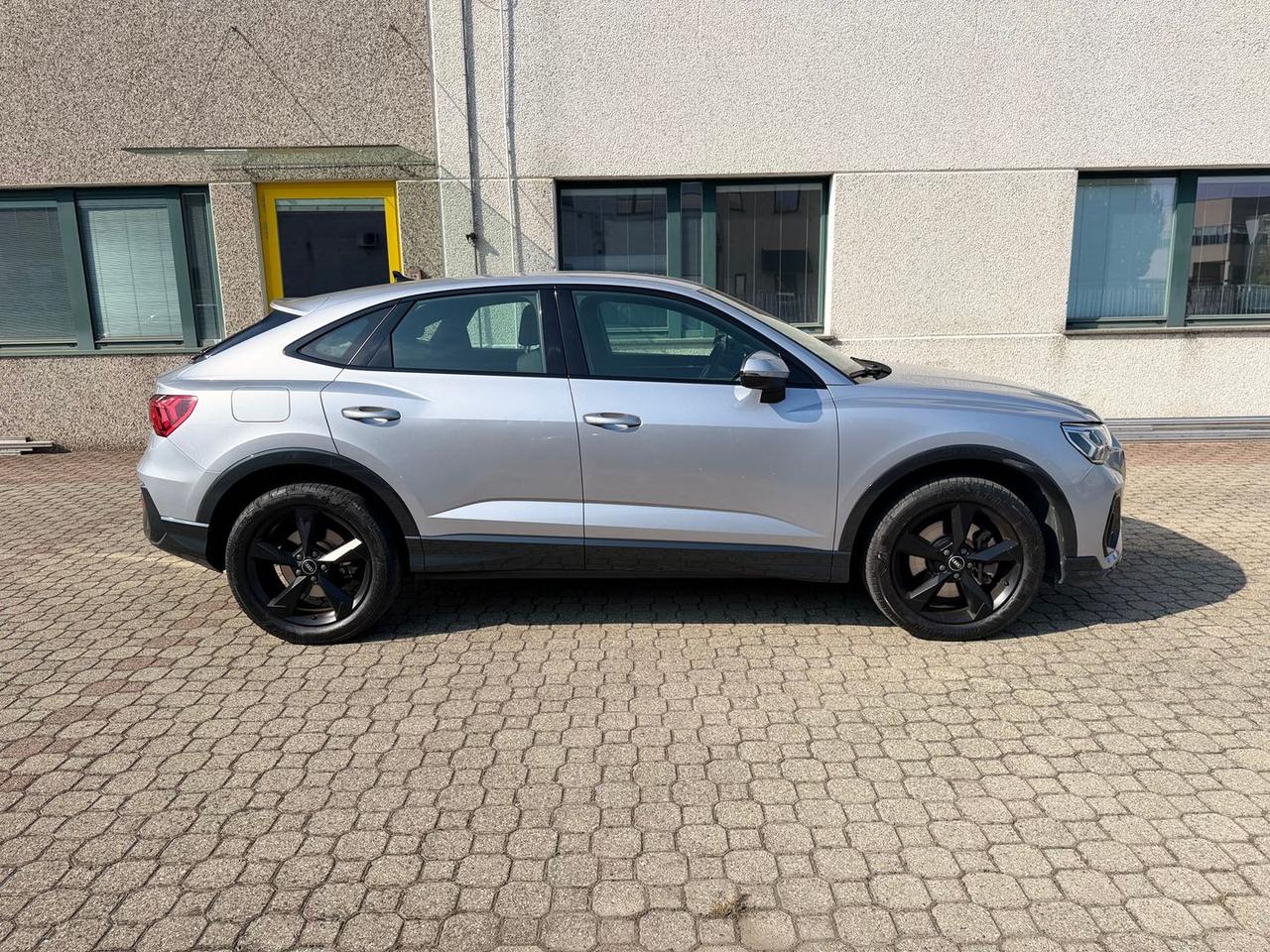 Audi Q3 Business Plus #50792
