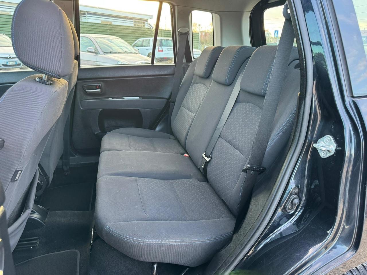 Mazda 2 1.2 16V 5p. Sony Ericsson Neopatentati