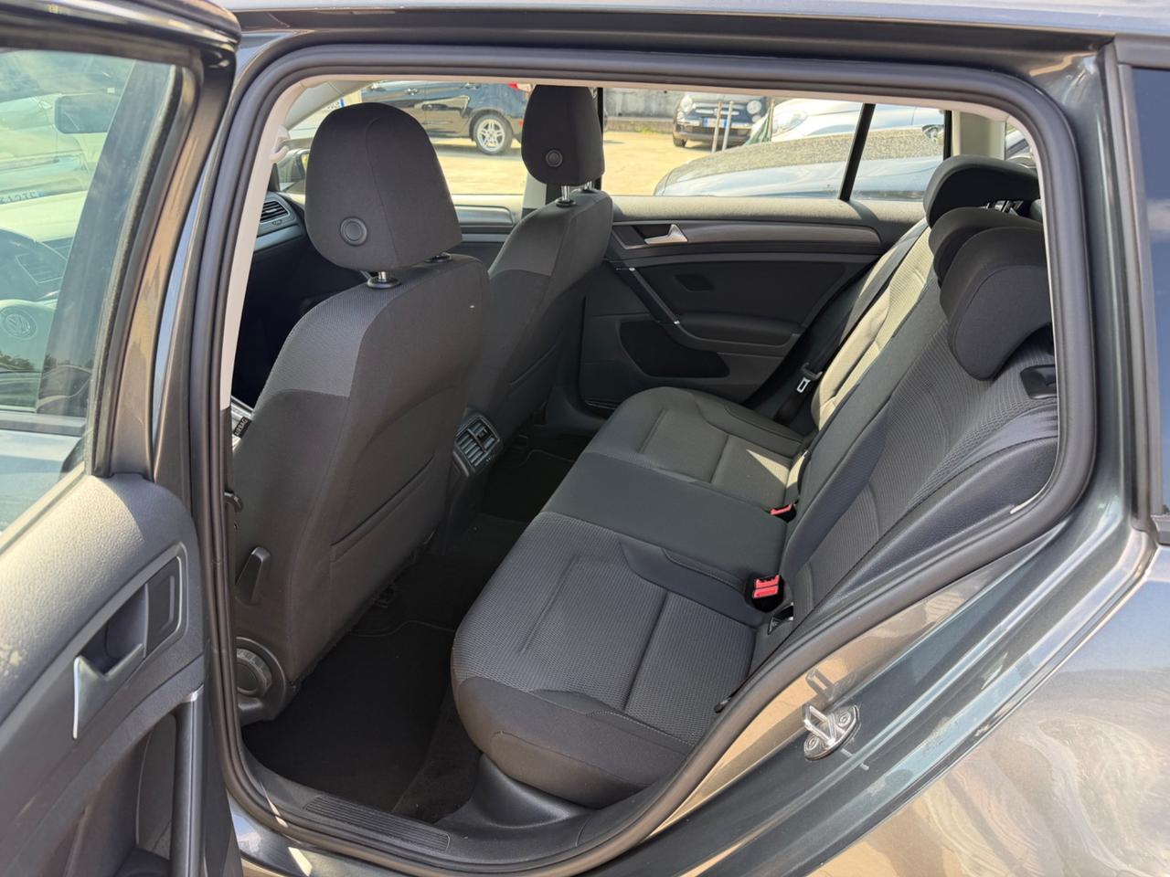 Volkswagen Golf Variant 1.4 TGI DSG Business BlueMotion/121.000KM
