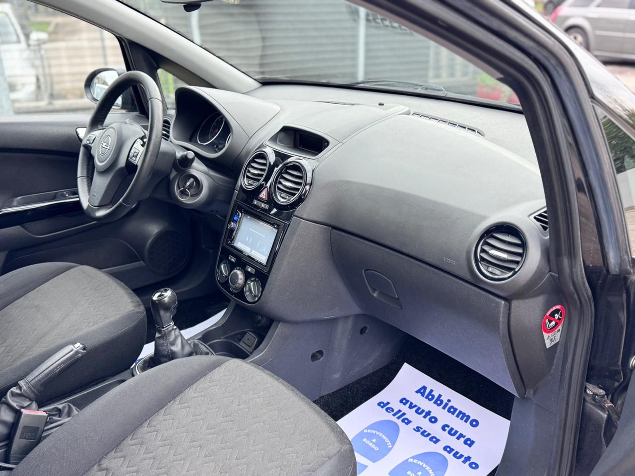 Opel Corsa 1.2 Benzina 85cv - 2013 71.000km 2013