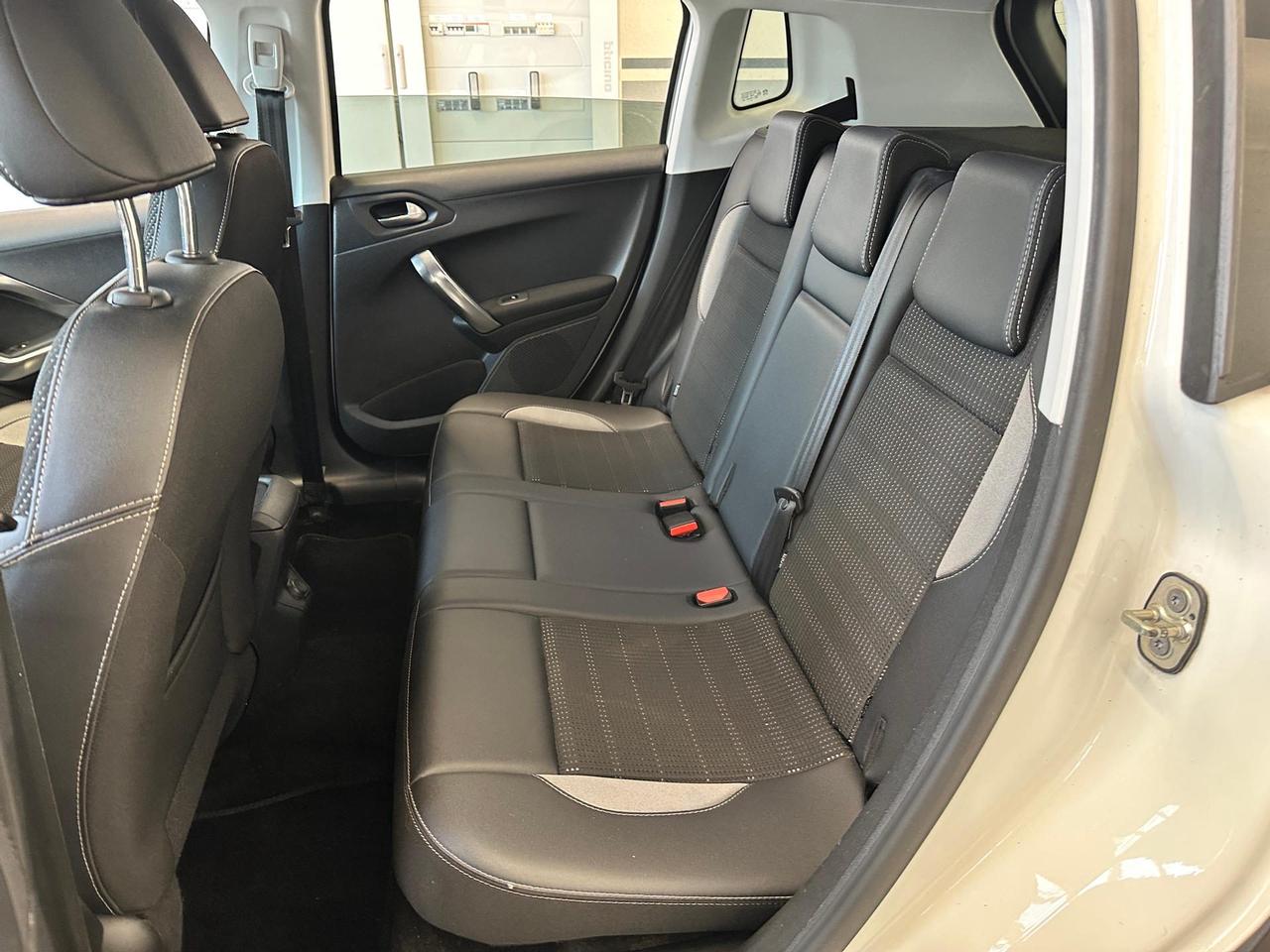 Peugeot 2008 1.6 bluehdi Allure s&s 120cv my16