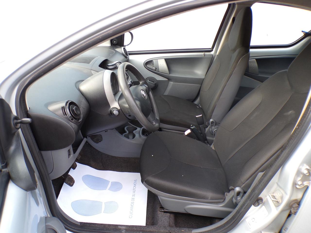 Toyota Aygo 1.0 12V VVT-i 5 porte Sol