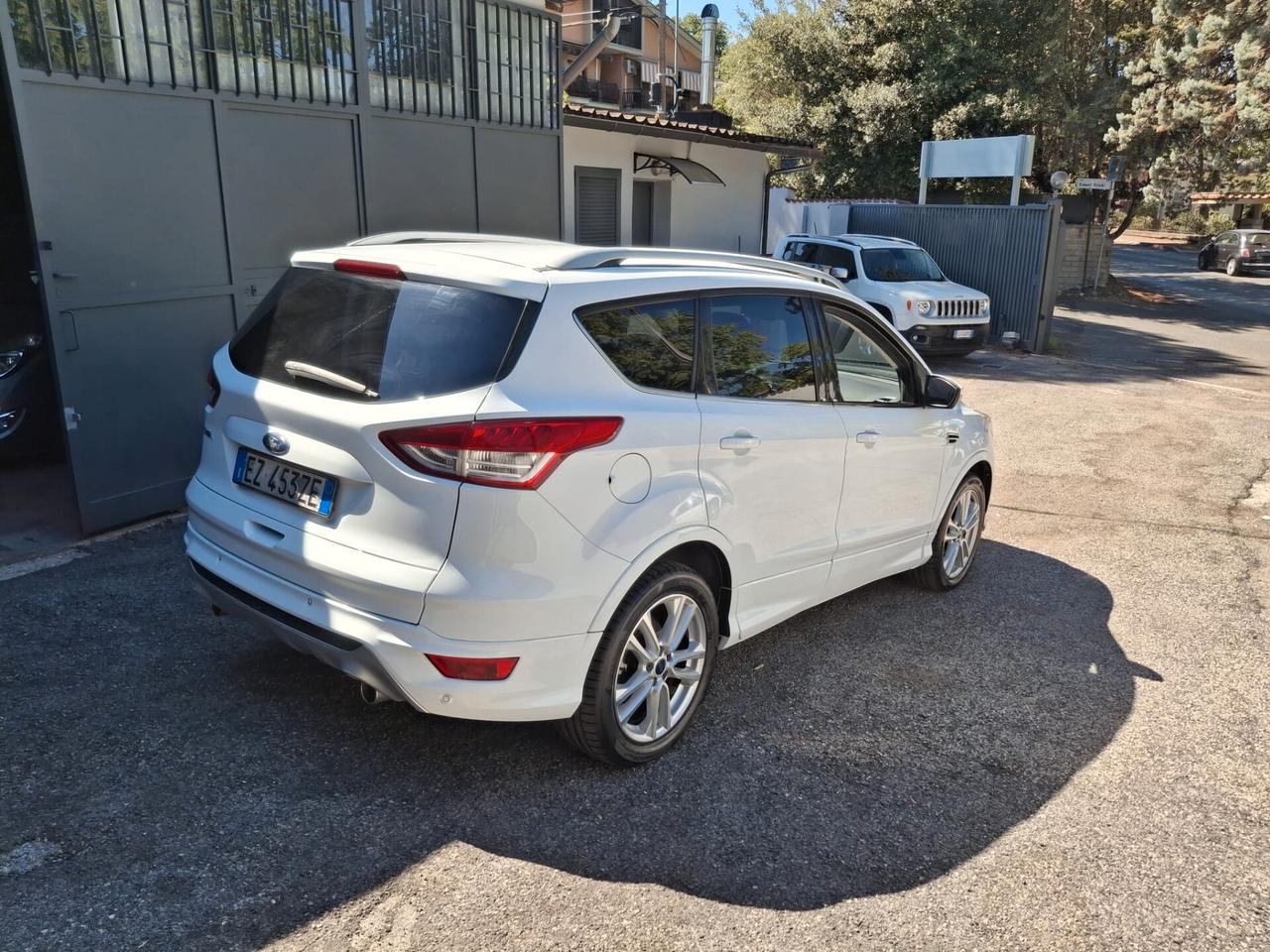 Ford Kuga 2.0 TDCI 180 CV S&S 4WD Powershift Titanium X