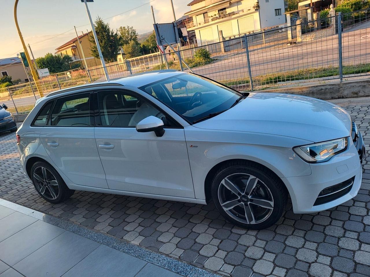 Audi A3 SPB 1.6 TDI SPORTBACK - TAPPEZZERIA SPORTIVA " S-LINE EDITION "