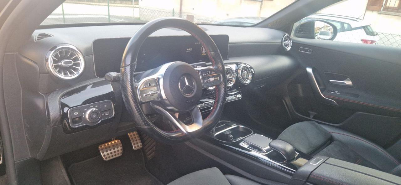 MERCEDES-BENZ A 250 Automatic 4Matic AMG Line Premium