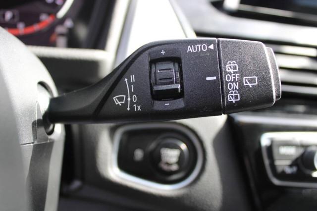 BMW Serie 2 216d Business 7 posti con Navigatore