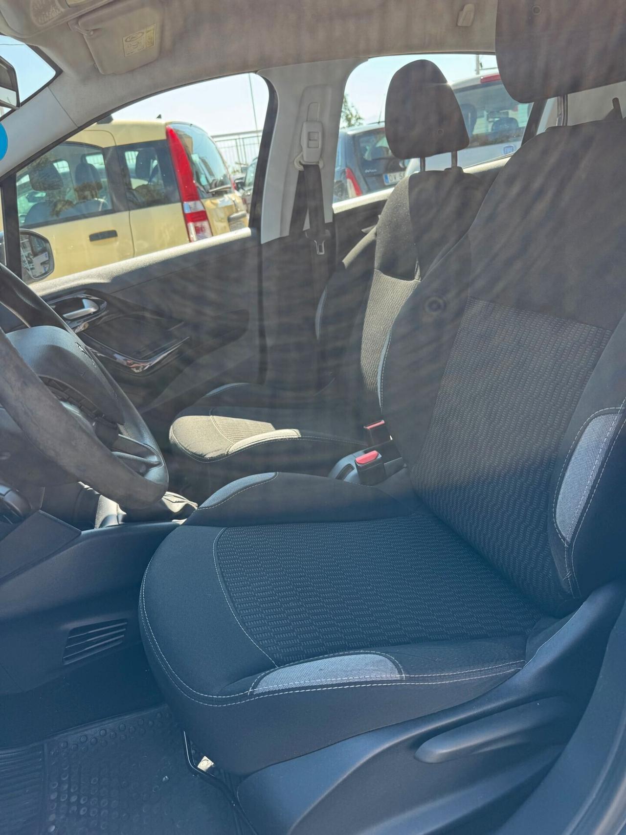Peugeot 208 BlueHDi 75 5 porte Mix ANNO 2016