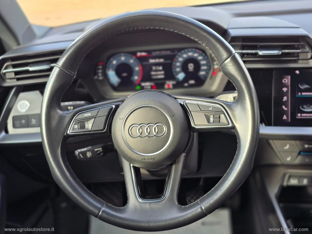 AUDI A3 Sedan 30 TDI S line TETTUCCIO