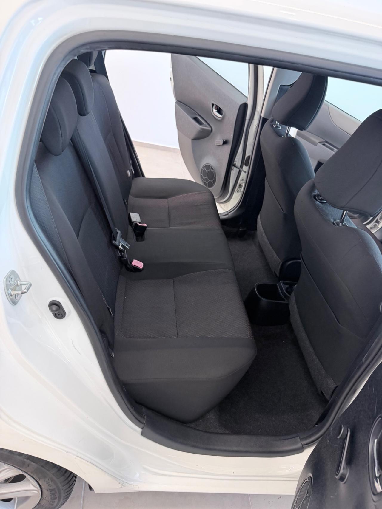 Toyota Yaris 1.3 5 porte Lounge