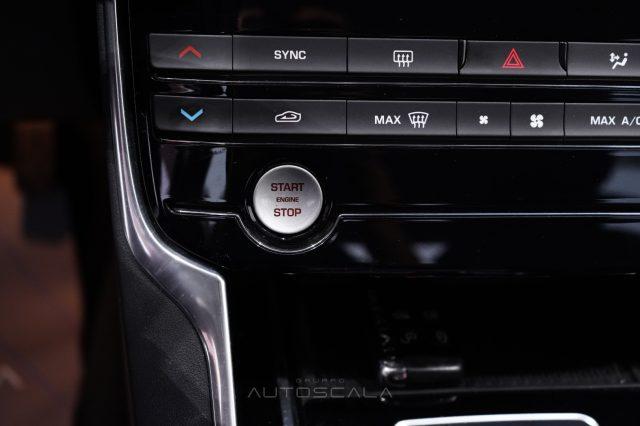 JAGUAR XE 2.0 D Turbo 180cv Aut. *SOLO X COMMERCIANTI*