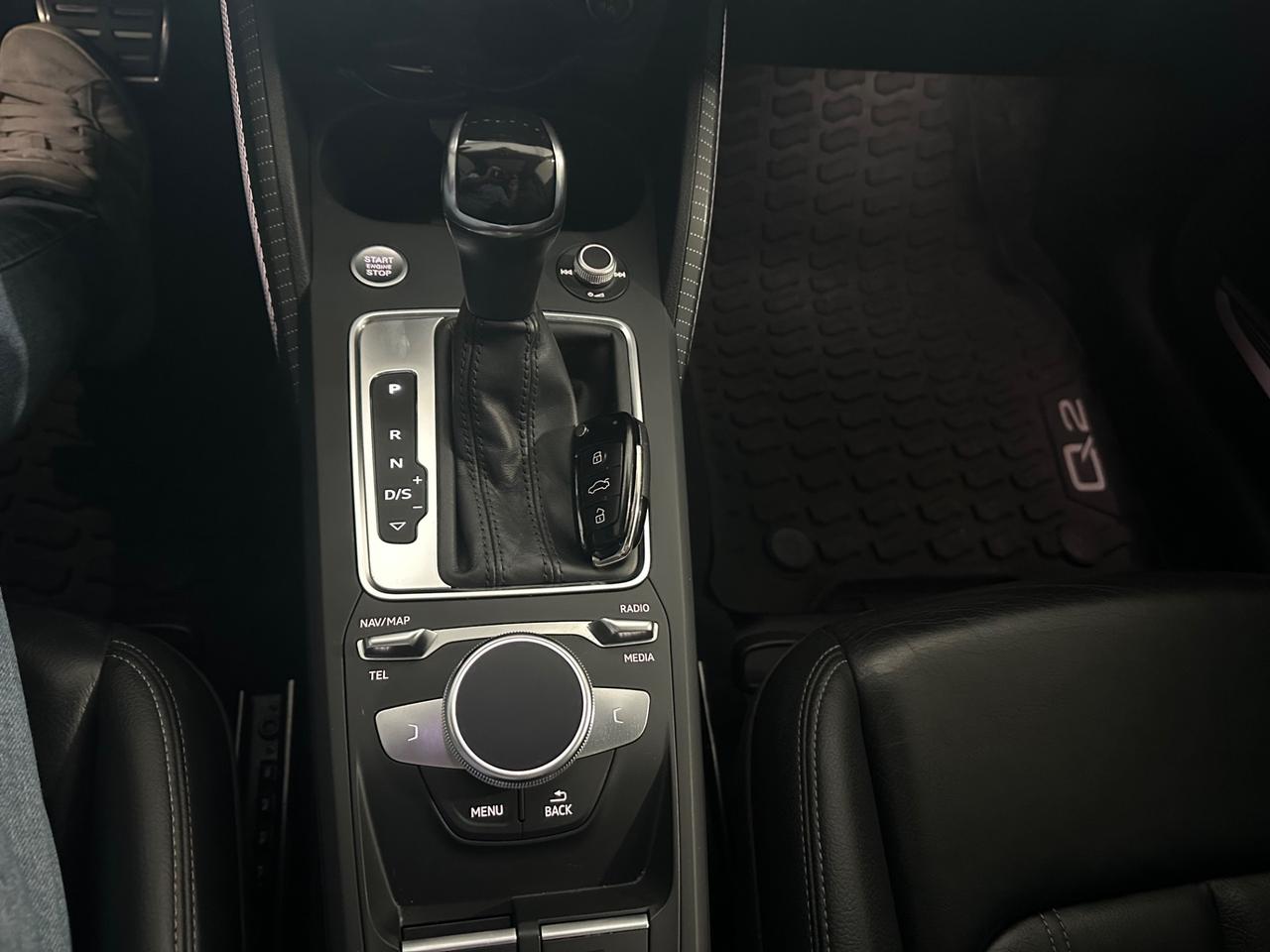 Audi Q2 35 TDI quattro S tronic Identity Black