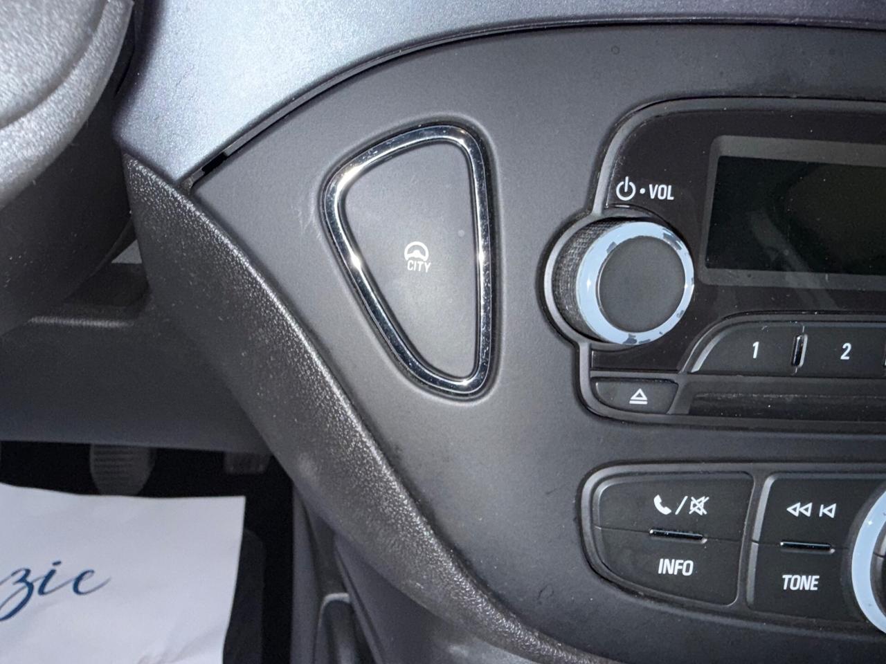 Opel Corsa 1.4 90CV GPL - OK NEOPATENTATI