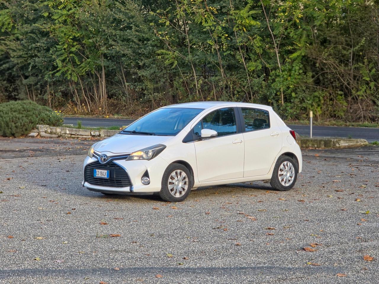Toyota Yaris 1.0 5 porte Lounge CV-69 E6 Manuale NEO 2015