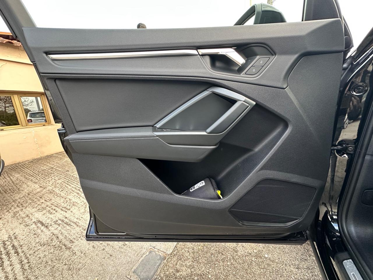 Audi Q3 SPB 40 TDI quattro S tronic Identity Black