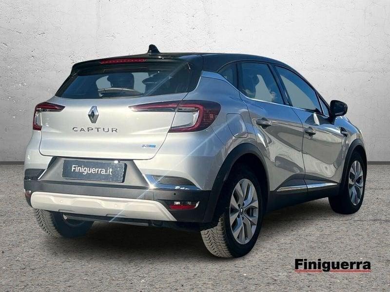 Renault Captur 1.6 PHEV E-TECH Plug In 160cv INTENS
