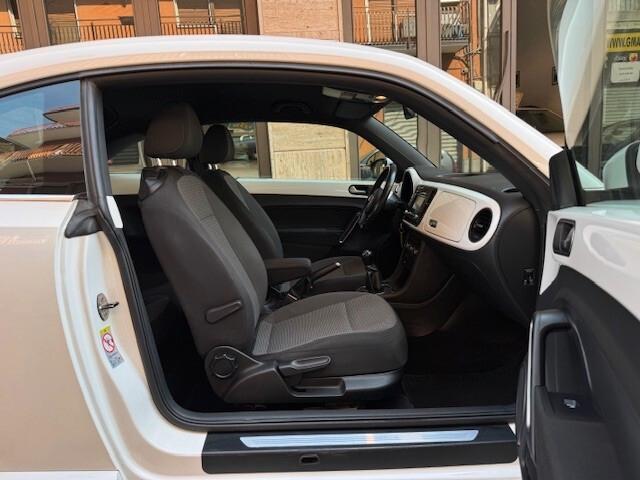 Volkswagen Maggiolino 1.6 TDI Design