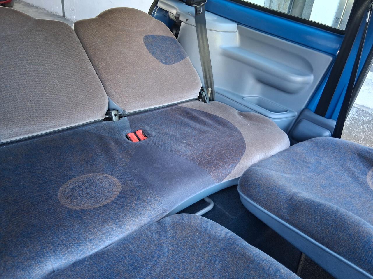 Renault Twingo 1.2i Cat E