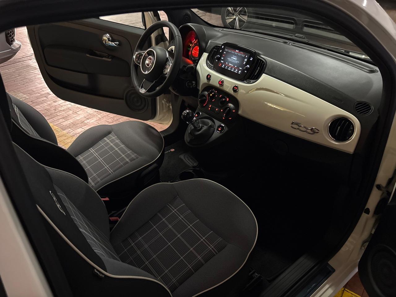Fiat 500 C 1.0 Hybrid Lounge