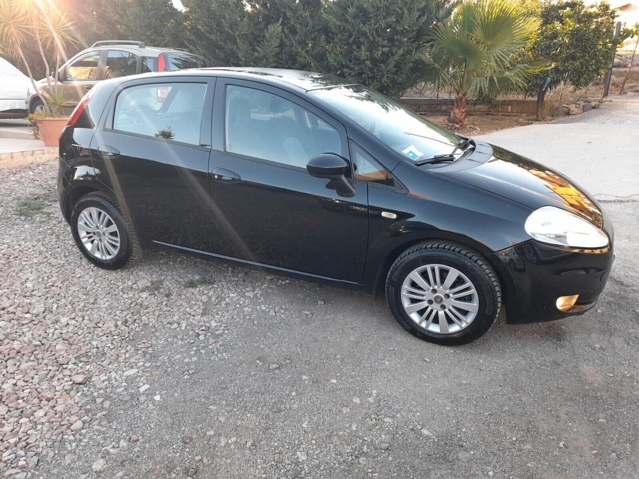 Fiat Grande Punto 1.3 Diesel CATENA E FRZIONE NUOVI Emotion