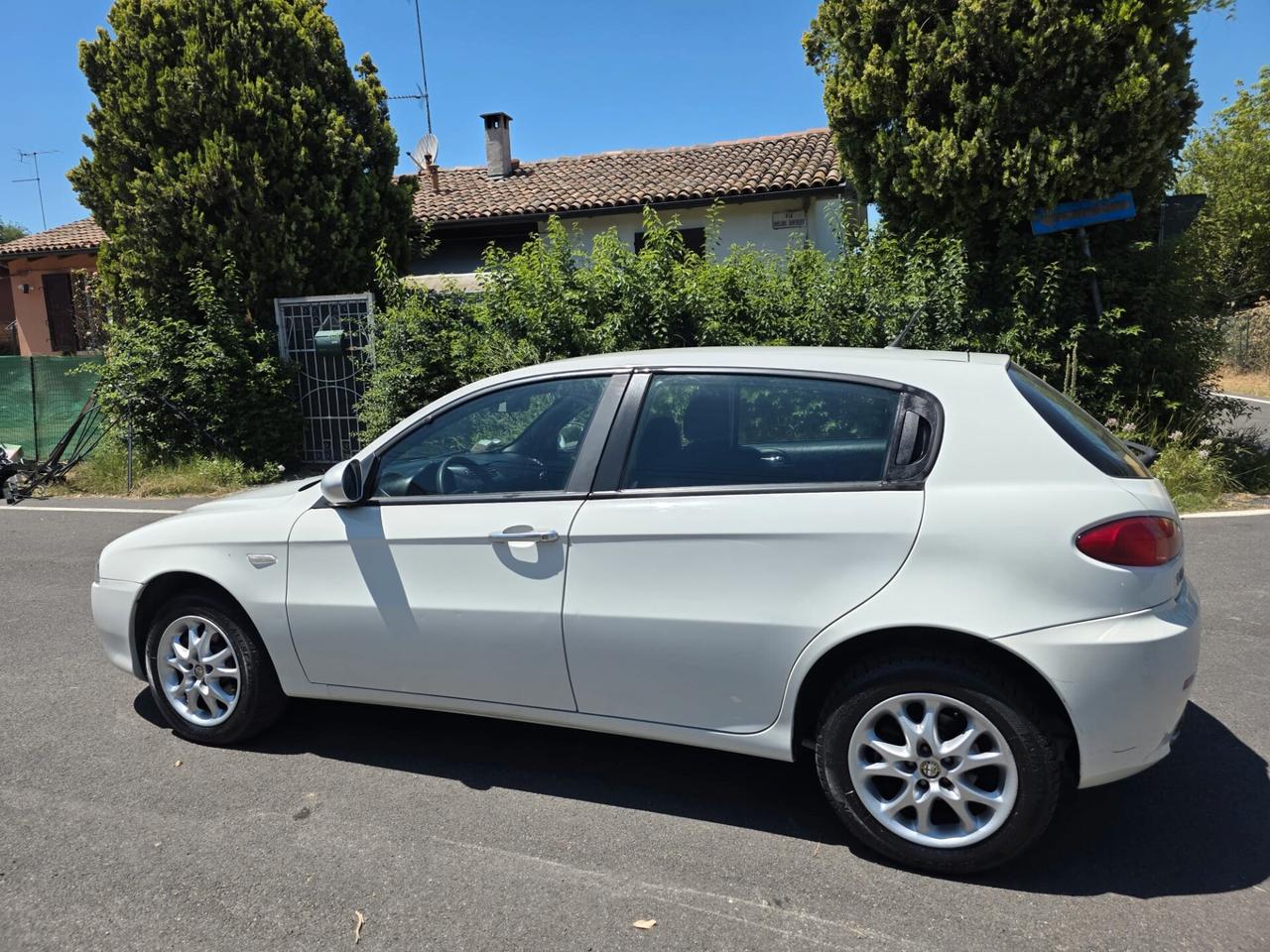 Alfa Romeo 147 1.9 JTD (120) 5 porte Progression