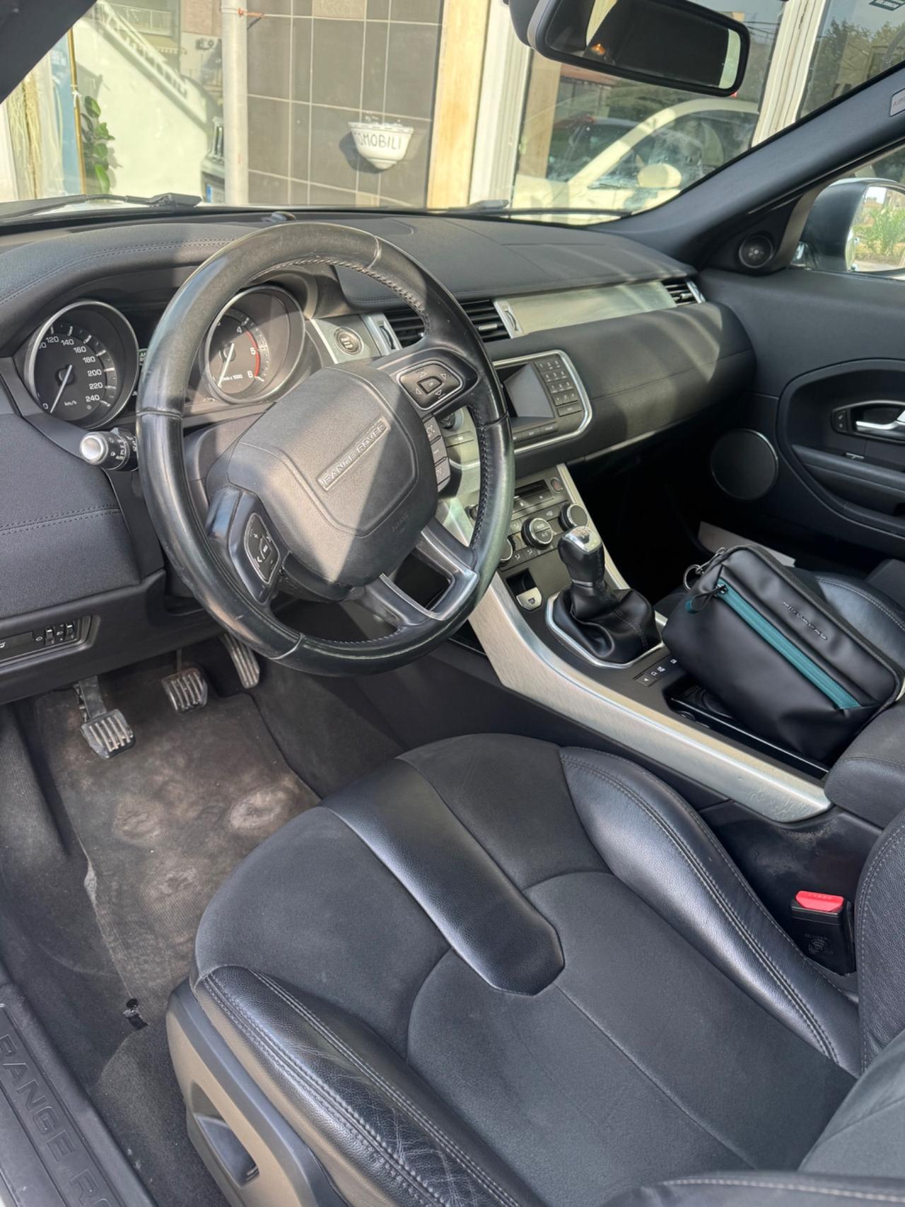 Land Rover Range Evoque 2.2 Sd4 5p. Pure