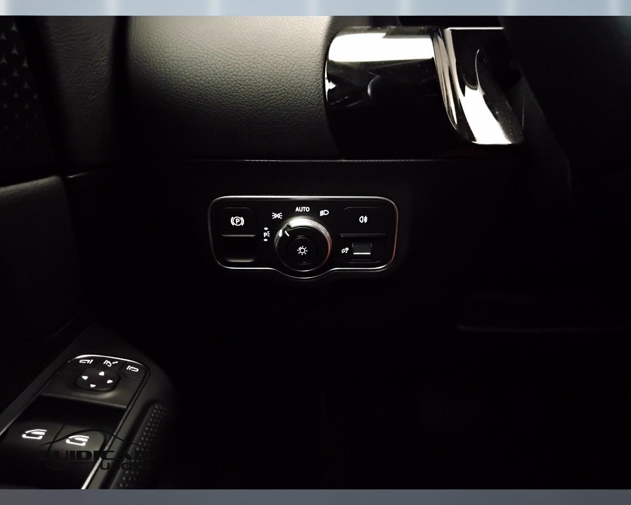 Mercedes-Benz GLA-H247 2023 - GLA 180 d Advanced auto