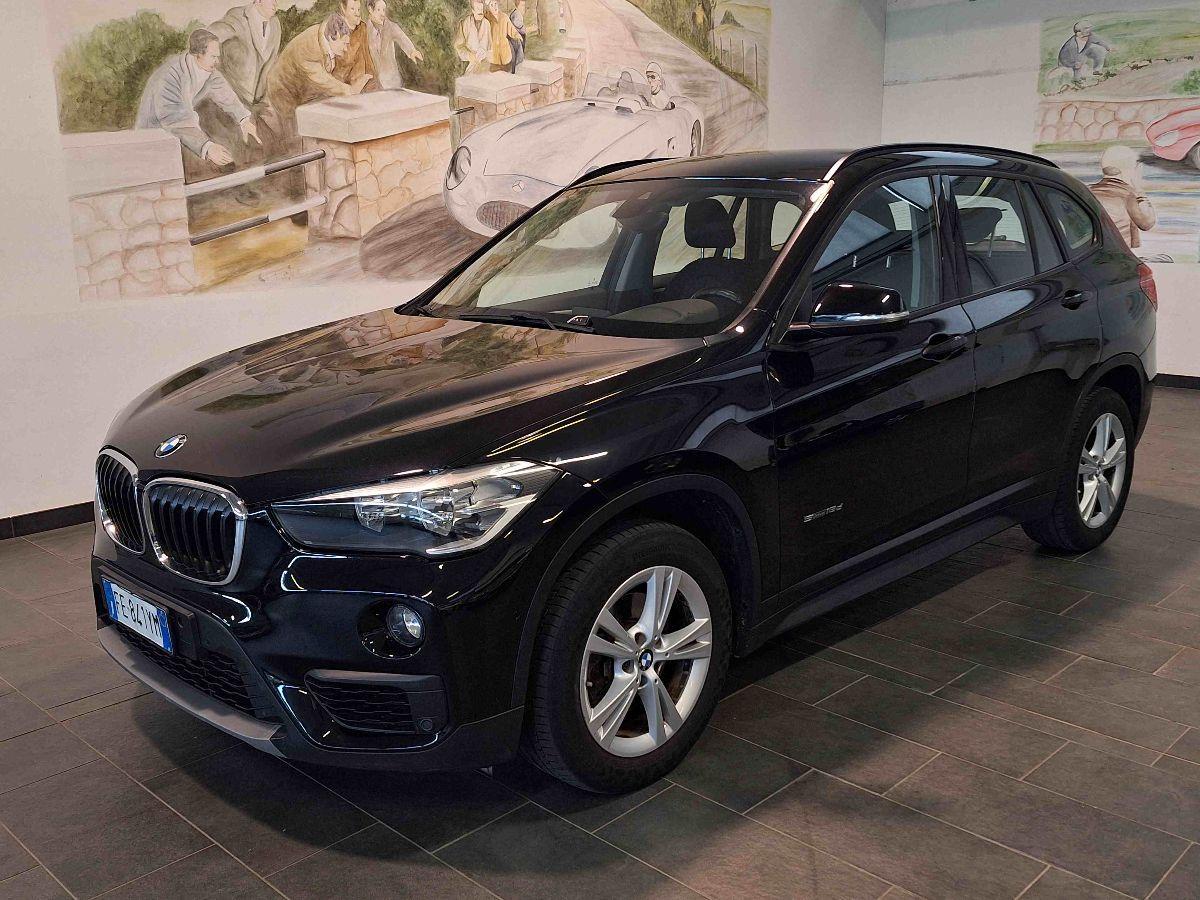 BMW X1 sDrive18d Business - AUTOMATICA + PAD - TAGLIANDATA - GARANZIA -