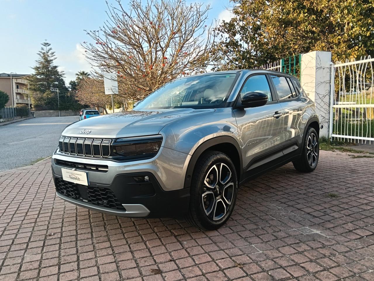 Jeep Avenger 1.2 Turbo 100 CV Summit 2025