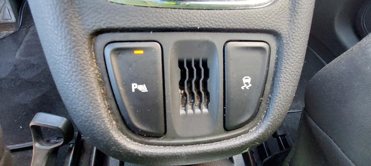ZAFIRA 7 POSTI 1,6 METANO DI SERIE 150 CV TURBO, INNOVATION TELEFONO LEGA SENSORI FULL FULL
