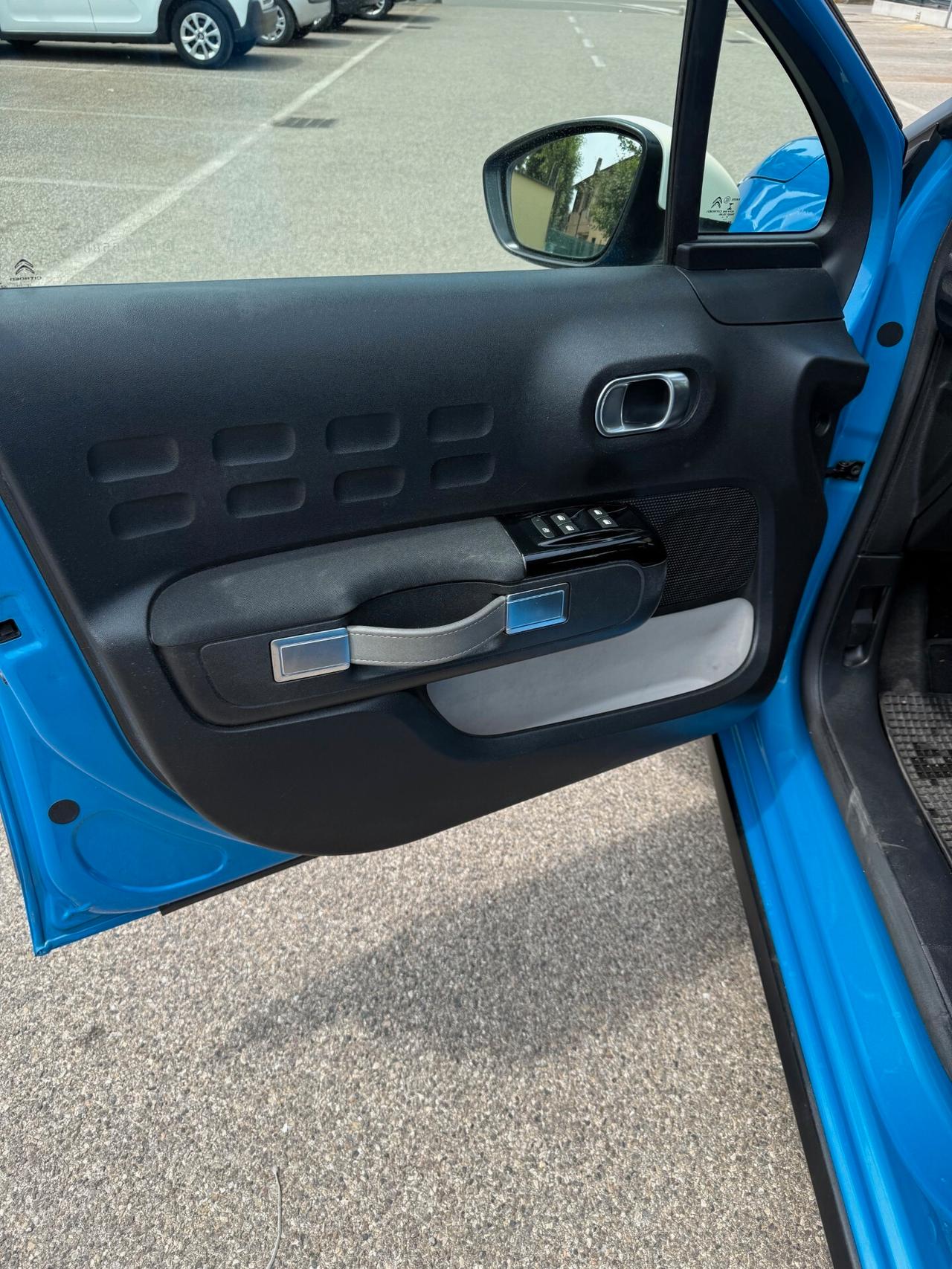 Citroen C3 1.2 - NEOPATENTATI - 12 MESI DI GARANZIA -