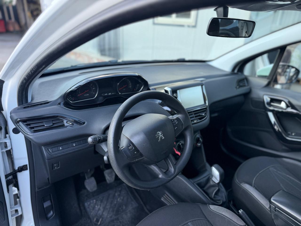 Peugeot 208 1.2 Benzina 82 cv 5 porte Km Certificati