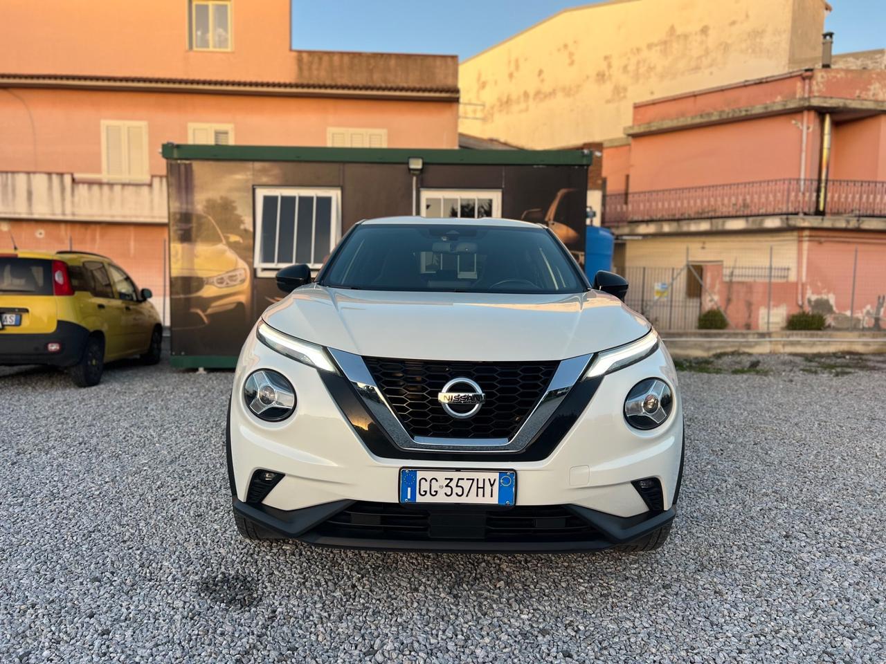 Nissan Juke 1.0 DIG-T 114 CV N-Connecta