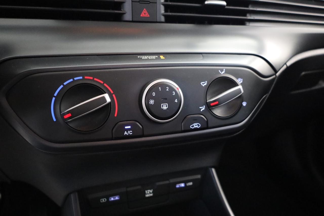 HYUNDAI i20 1.2 MPI MT CONNECTLINE neopatentati