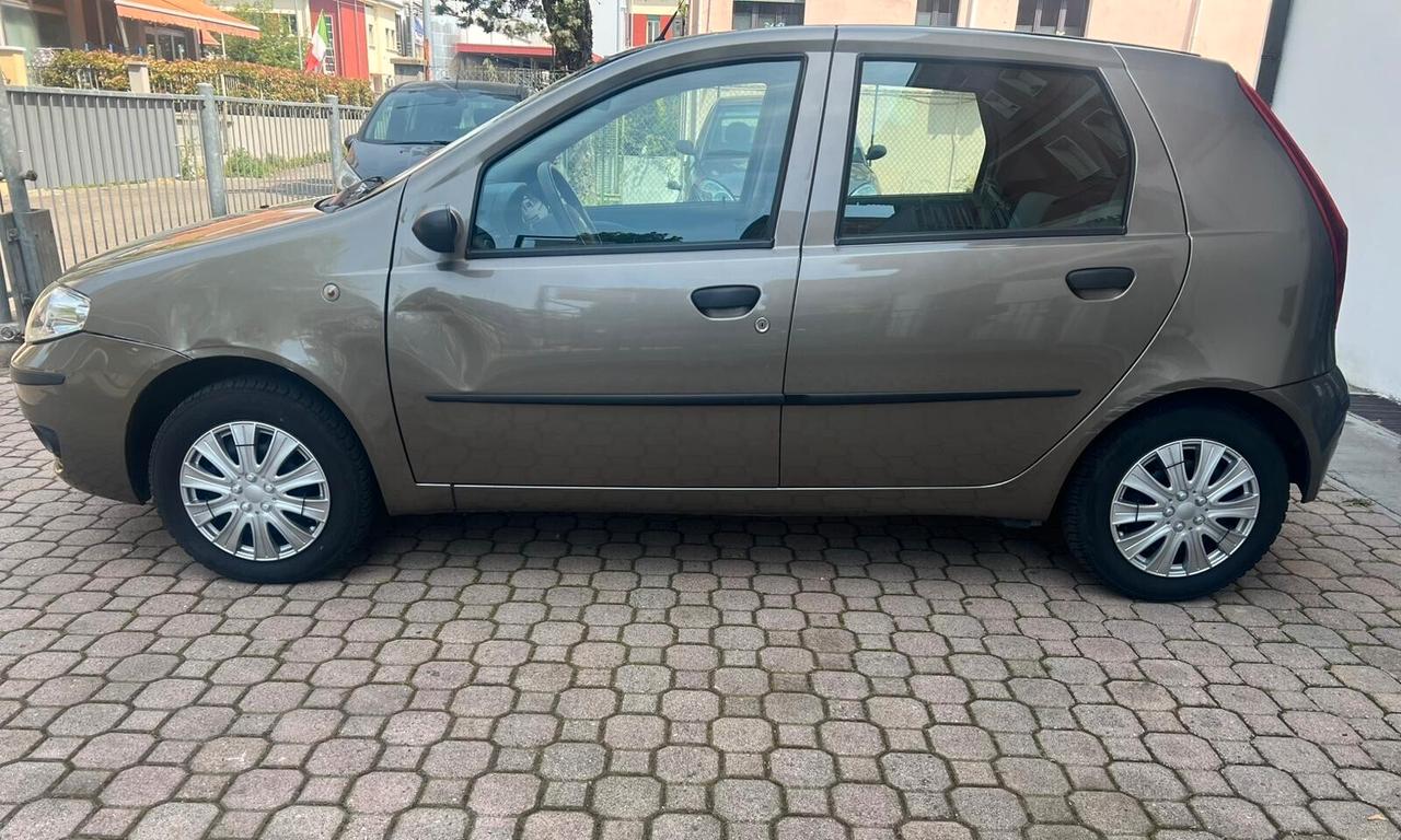 Fiat Punto 1.2 5 porte Active Natural Power