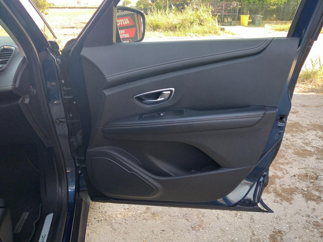 Renault Scenic Scénic dCi 8V 110 CV EDC Energy Business