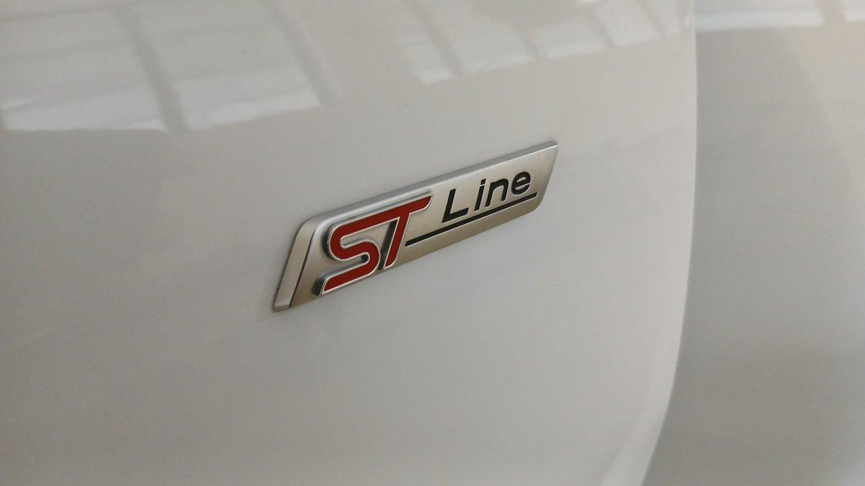 FORD Focus 4ª serie - Focus 1.5 EcoBlue 120 CV SW ST-Line