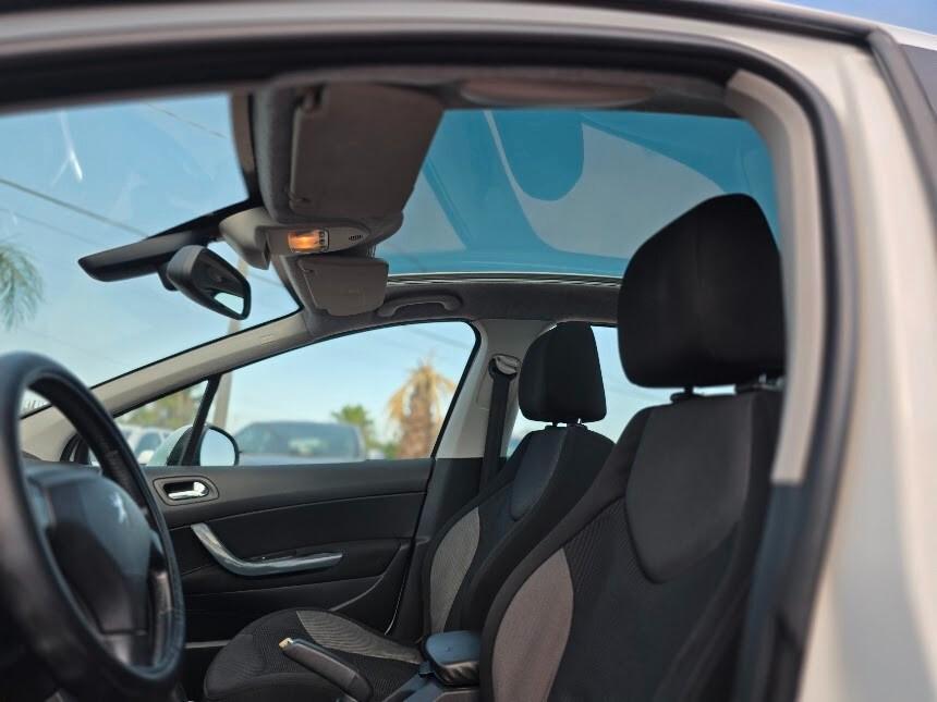 Peugeot 308 1.6 HDi 90CV 5p. Tecno