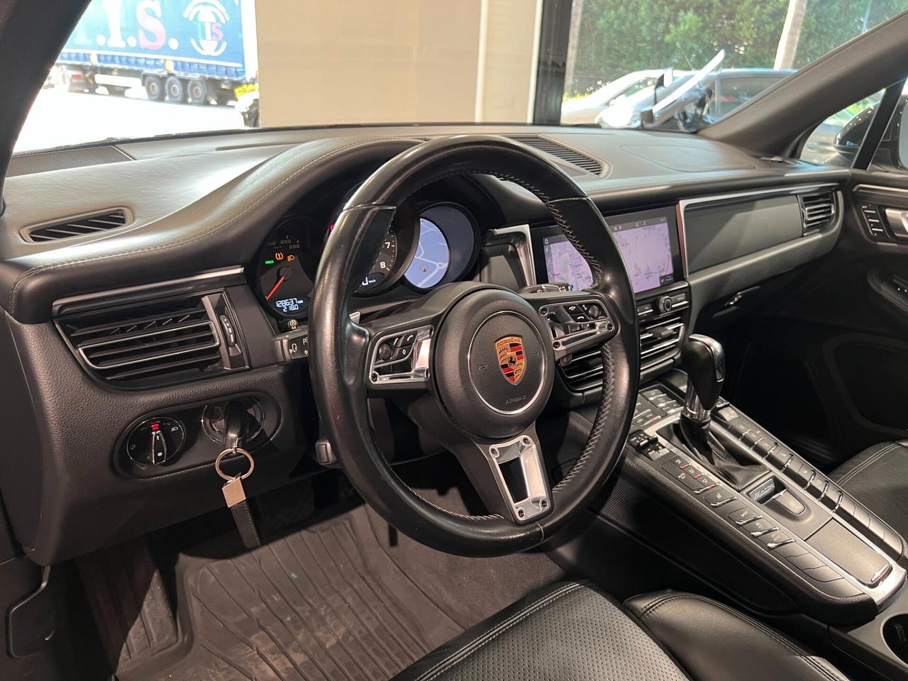 Porsche Macan 2.0 TETTO