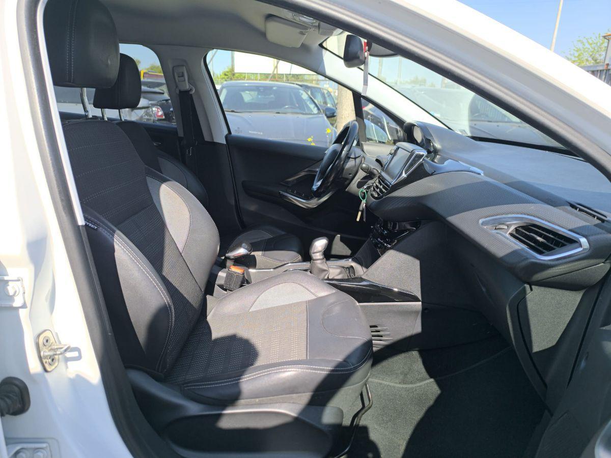 PEUGEOT - 2008 - BlueHDi 100 Allure